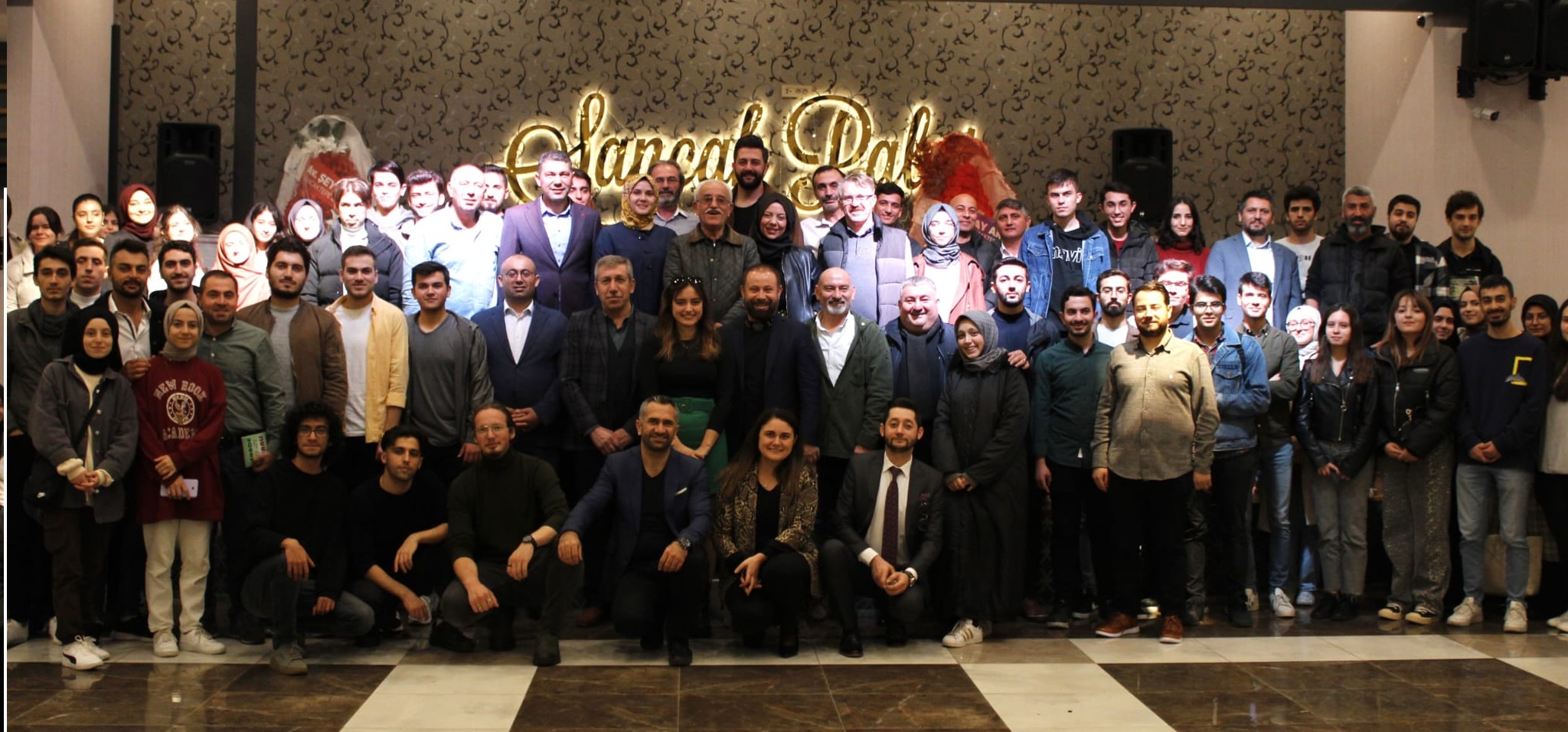                                                             ÇESİAD DOLUDİZGİN!